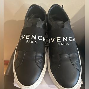 Givenchy sneakers men’s European size 43